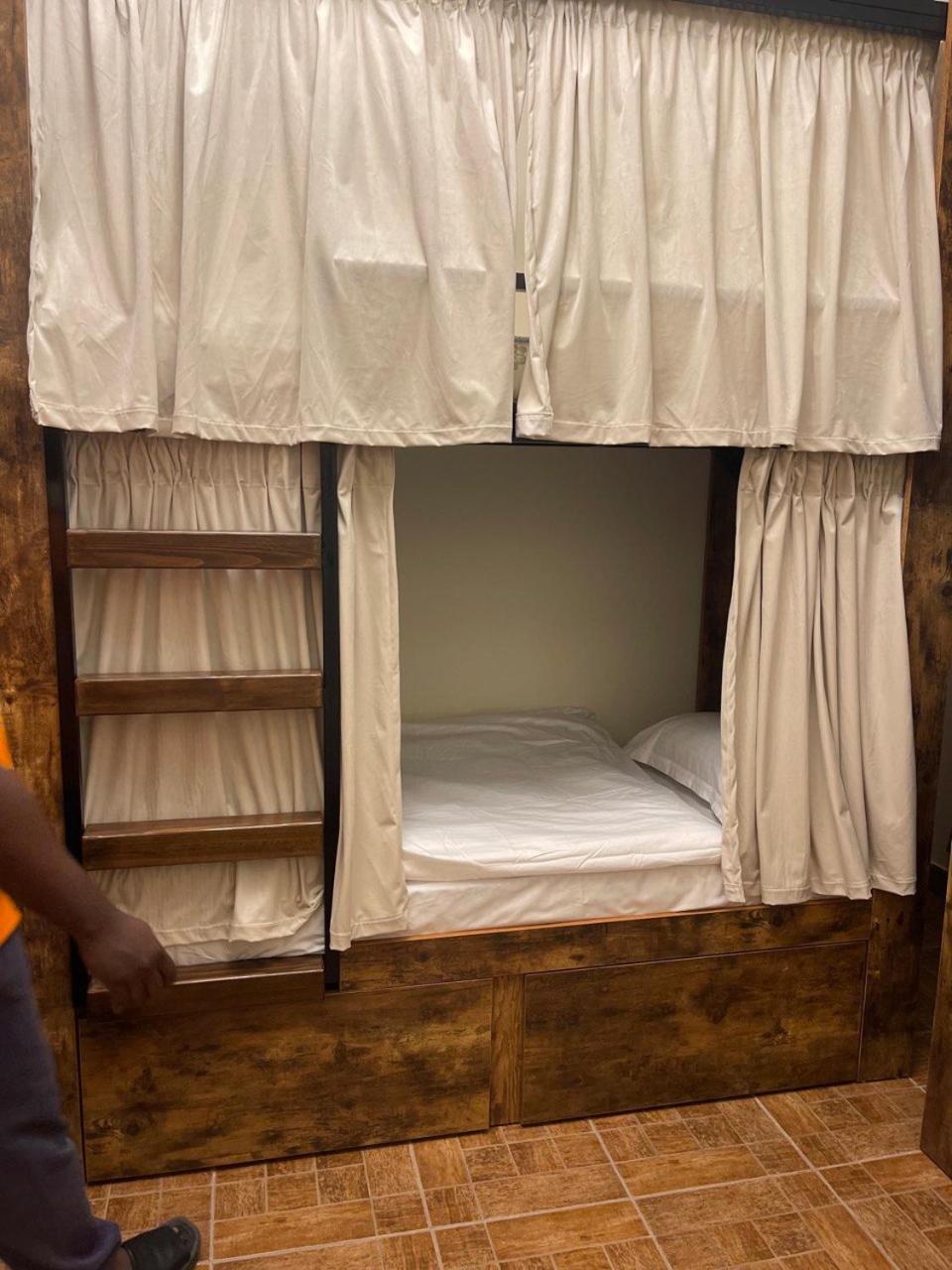 The Villa Hostel - By Lunar أبو ظبي المظهر الخارجي الصورة