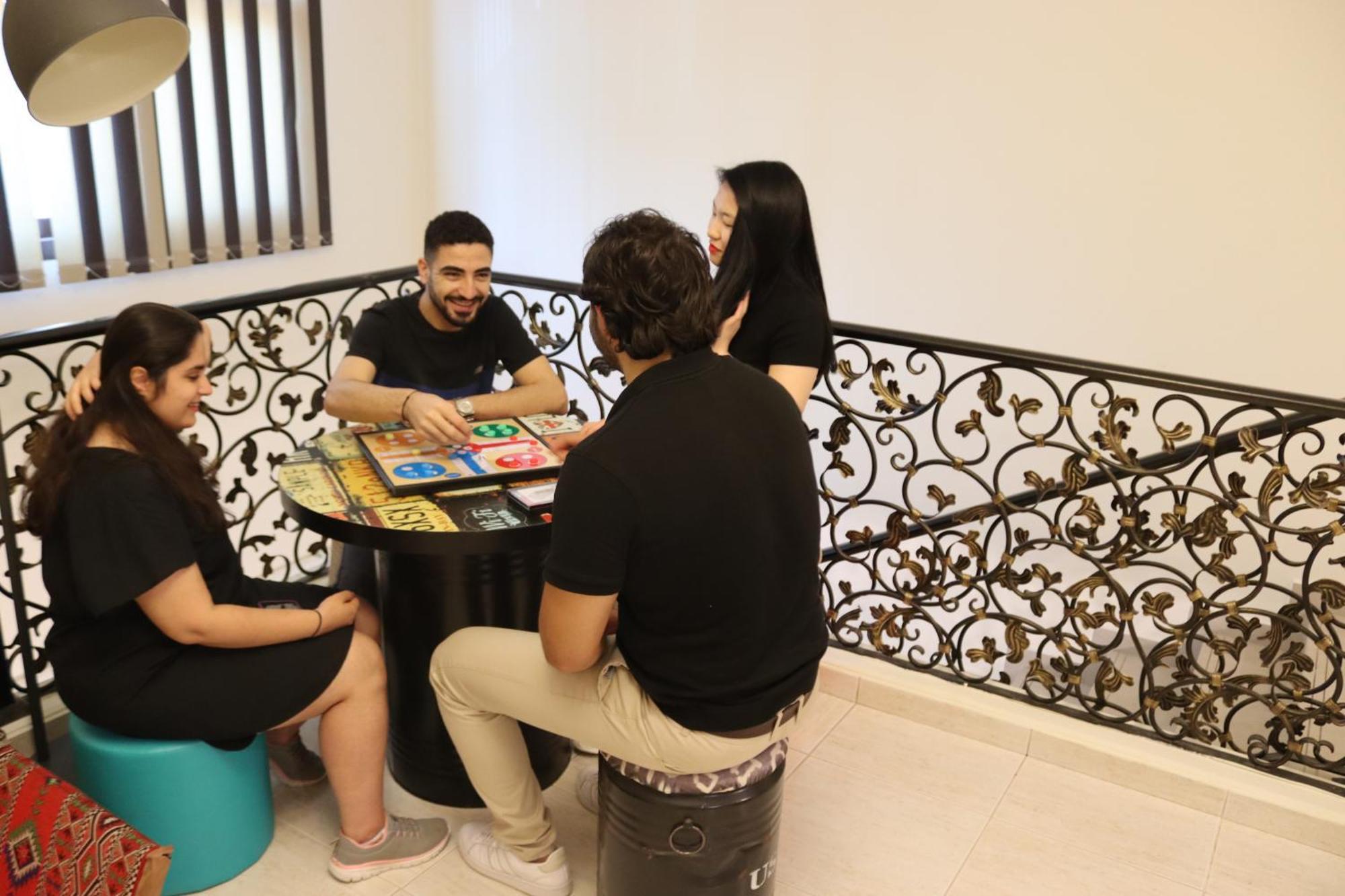 The Villa Hostel - By Lunar أبو ظبي المظهر الخارجي الصورة