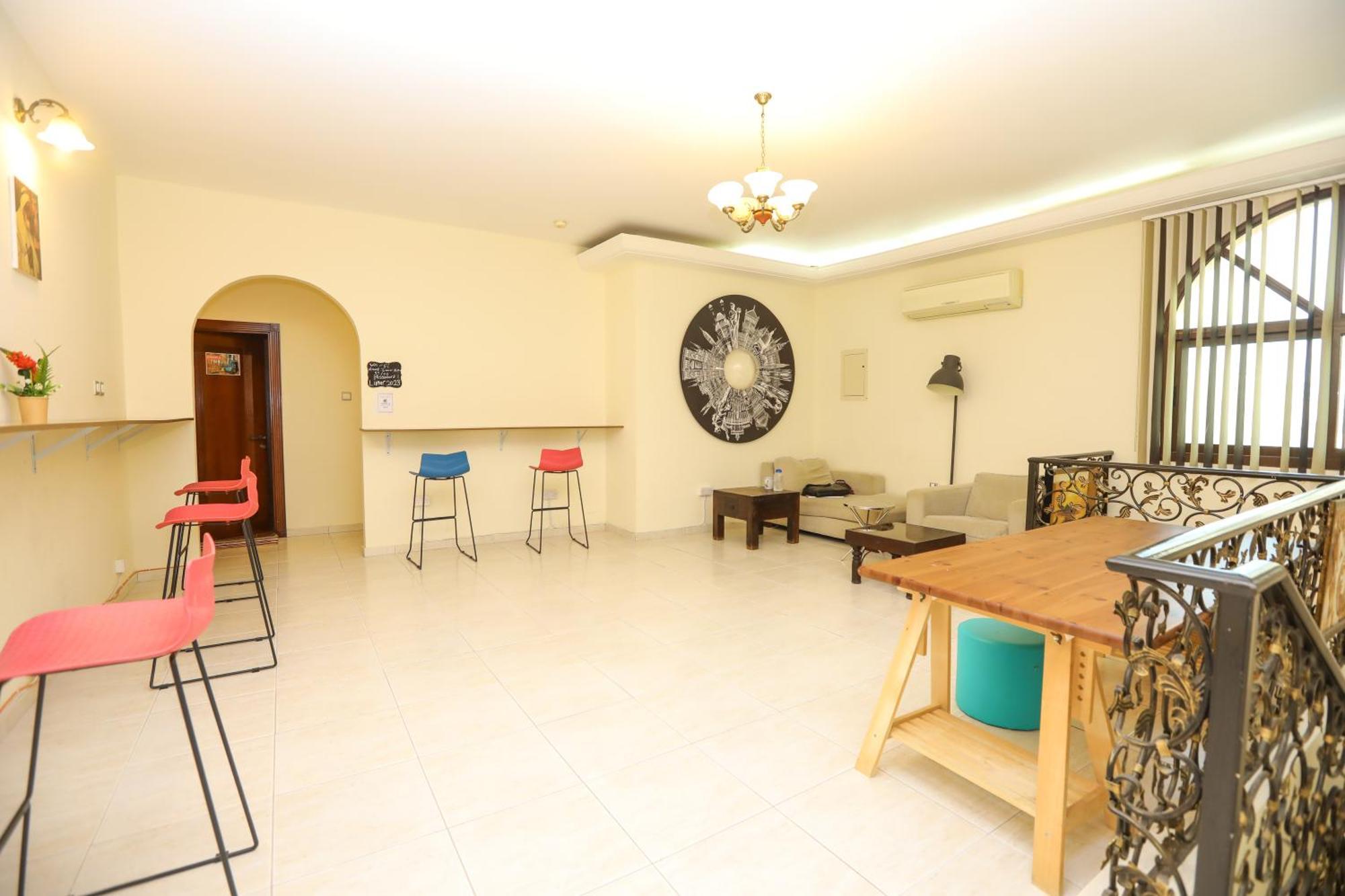 The Villa Hostel - By Lunar أبو ظبي المظهر الخارجي الصورة