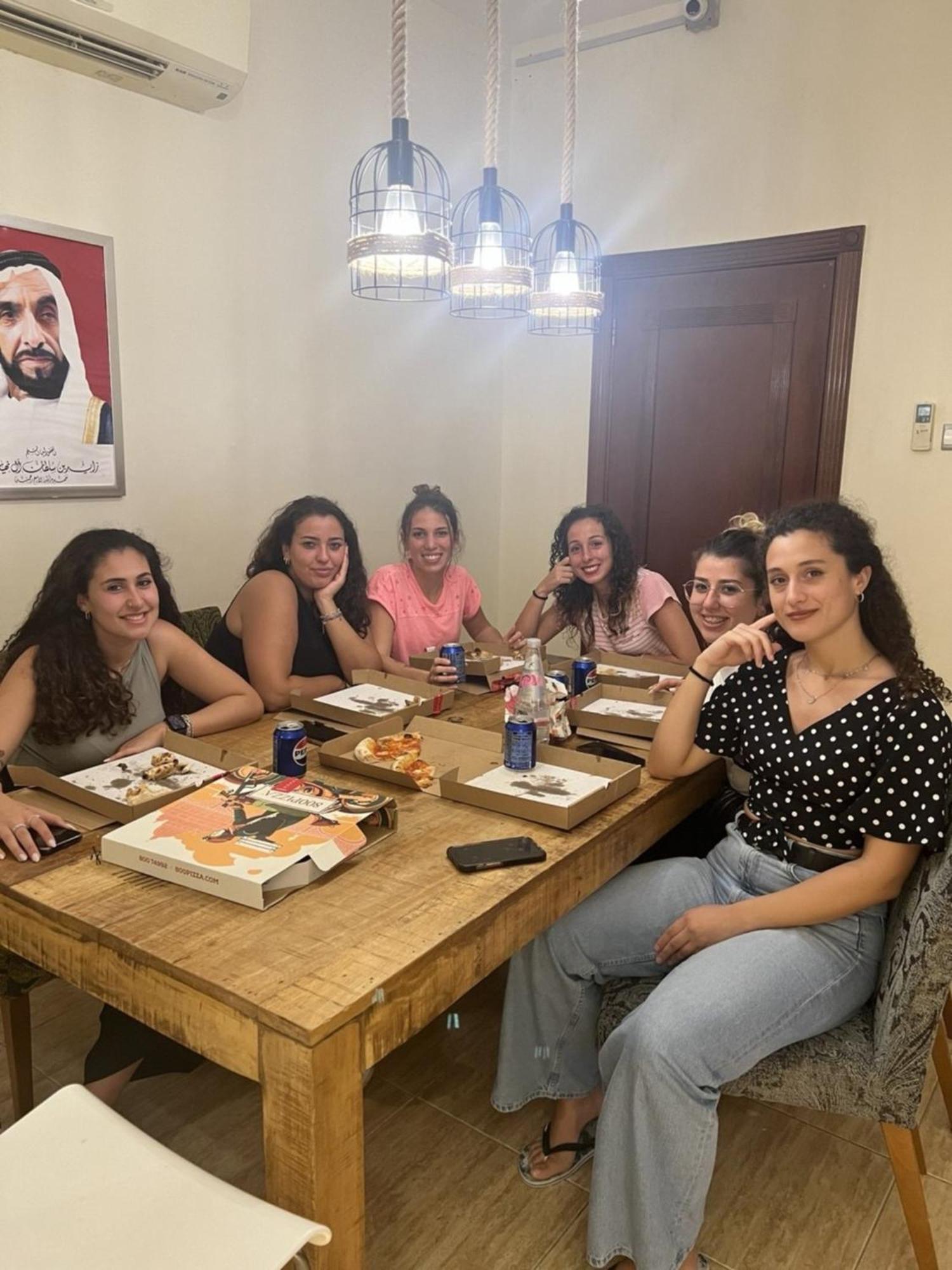 The Villa Hostel - By Lunar أبو ظبي المظهر الخارجي الصورة